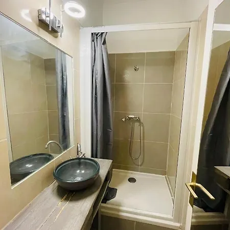 San Lazaro Διαμέρισμα *